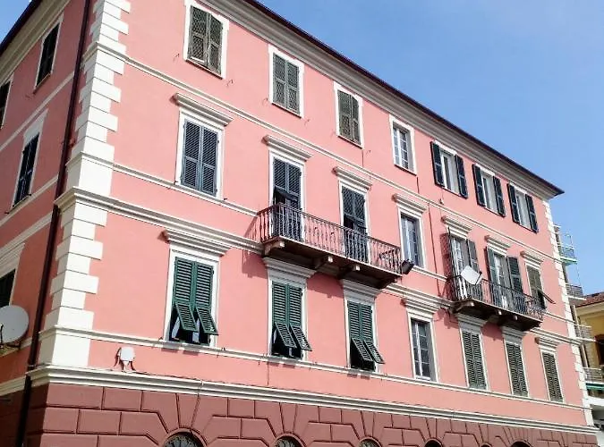 Casa Di Claude 2 Finalmarina Appartement *