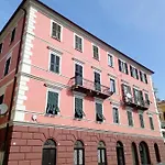 Casa Di Claude 2 Finalmarina شقة *