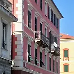 Casa Di Claude 2 Finalmarina فينالي ليغوري