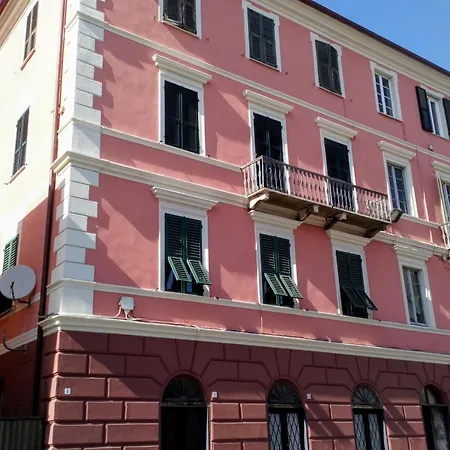 Casa Di Claude 2 Finalmarina