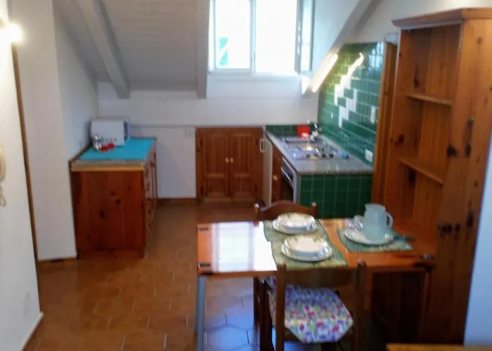 Casa Di Claude 2 Finalmarina Apartamento